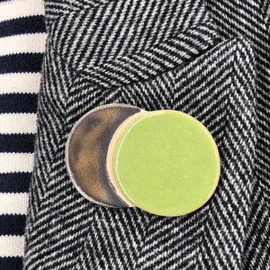 Broche /// Eclipse