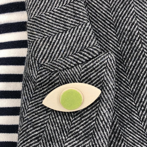 Broche /// Le 3ème