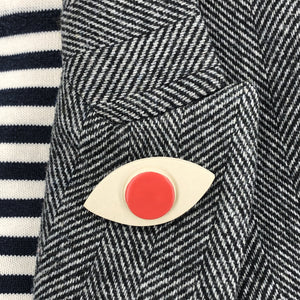 Broche /// Le 3ème