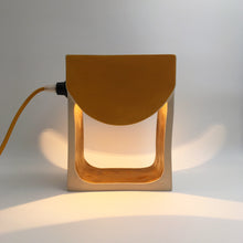 Charger l&#39;image dans la galerie, Lampe R-V /// Jaune Deep