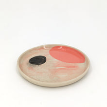 Charger l&#39;image dans la galerie, Assiettes WWYD /// 17cm